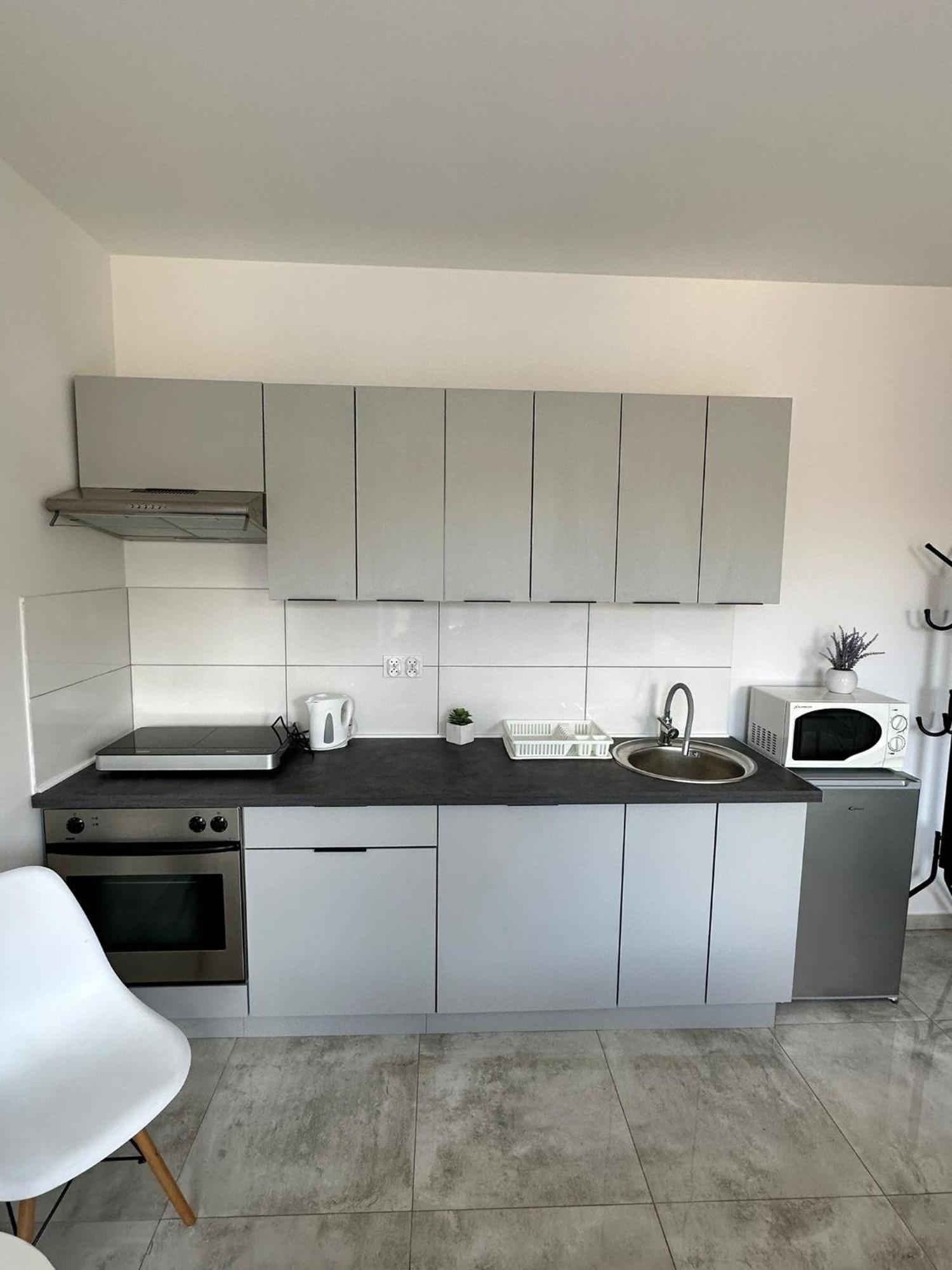 Kawalerka W Gorach Apartment Walbrzych